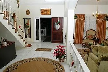 Airport Inn Piarco