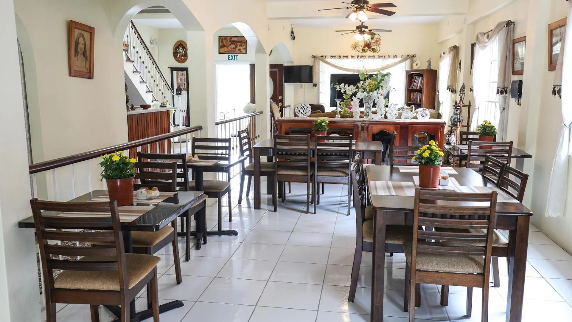 Airport Inn Piarco